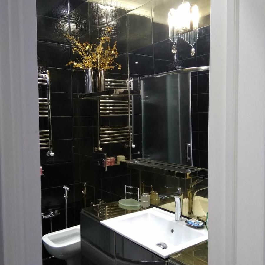 Апартаменты OIL ACADEMY. New House. metro 28 may. 3 Bedrooms Баку-15