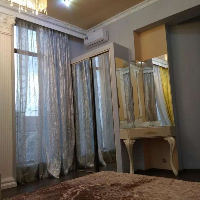 Апартаменты OIL ACADEMY. New House. metro 28 may. 3 Bedrooms Баку-10