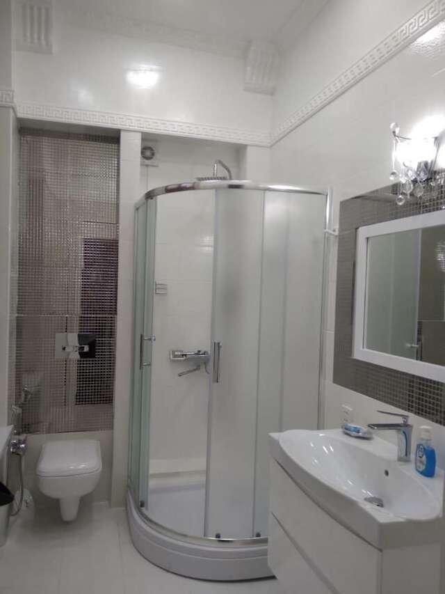 Апартаменты OIL ACADEMY. New House. metro 28 may. 3 Bedrooms Баку-11